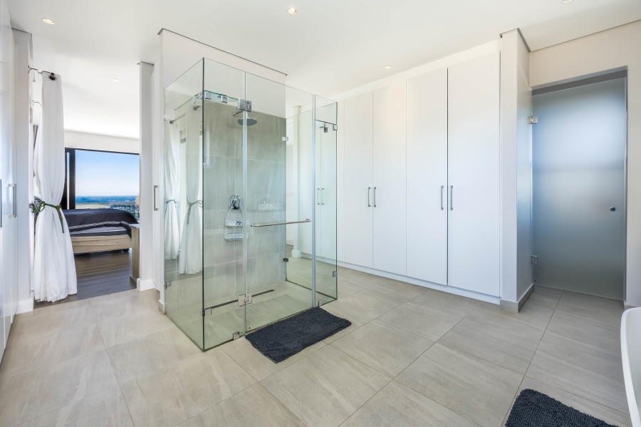 To Let 4 Bedroom Property for Rent in Clara Anna Fontein Western Cape
